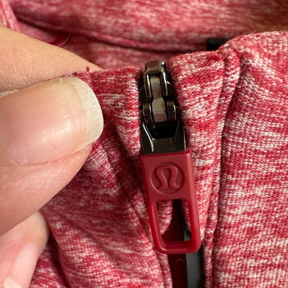 Lululemon Surge Warm 1/2 Zip Silver Heathered Dark Red Sport Size XL EUC M3D42S - Picture 5 of 10